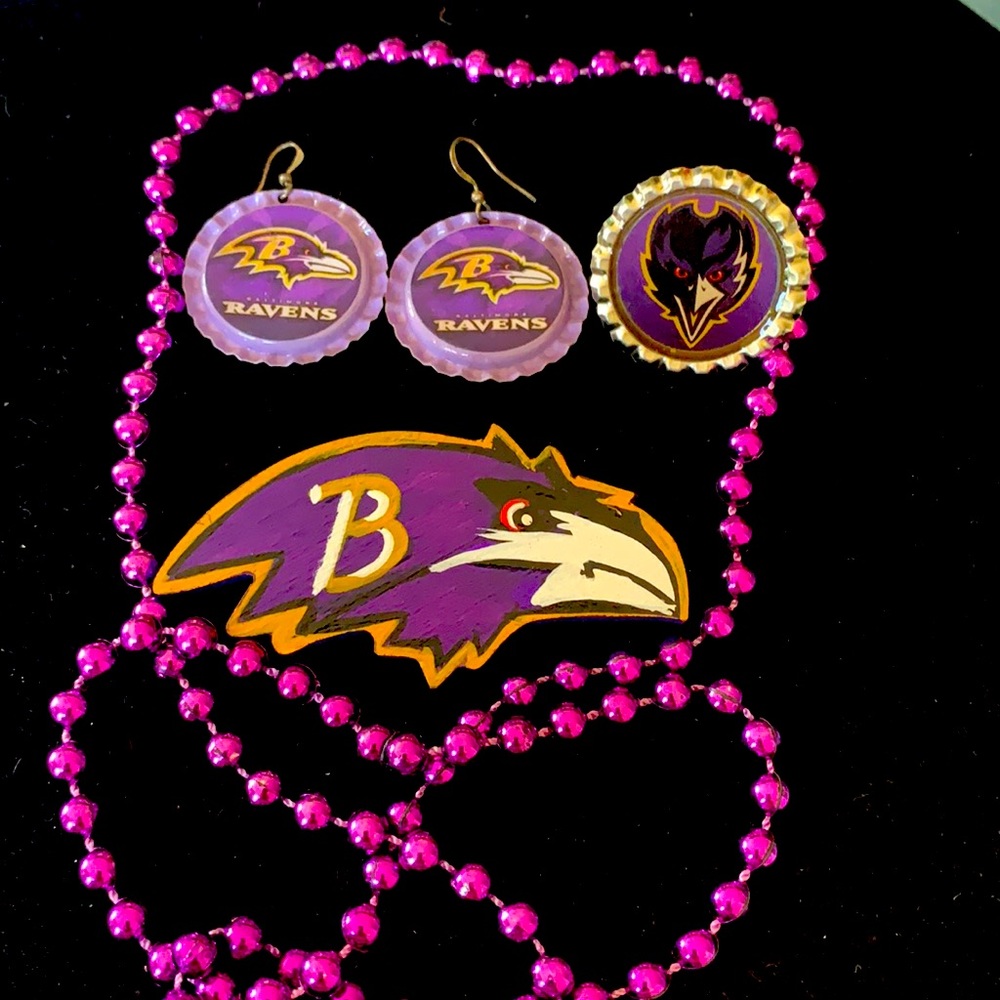 Baltimore Ravens Fan 4 Piece bundle set earrings, Pin ring bead necklace guc